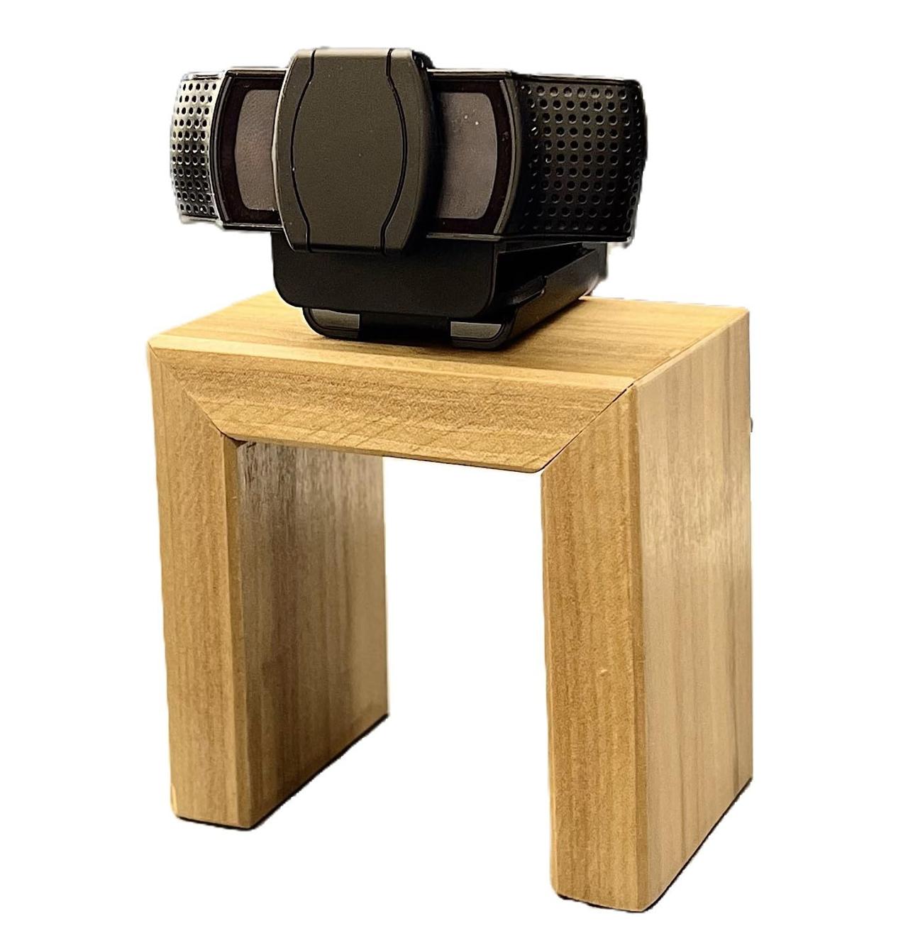 Table-style Webcam Stand