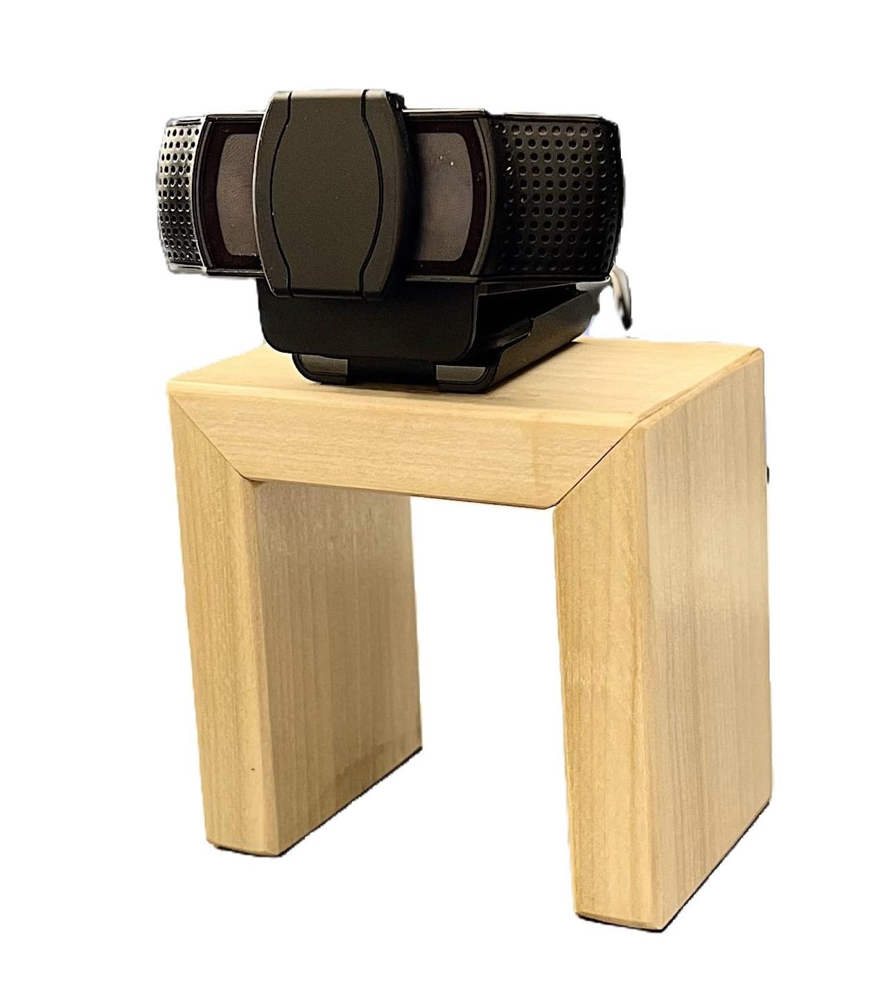 Table-style Webcam Stand